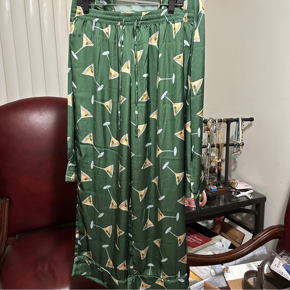Show Me Your Mumu Tini Time Pajamas Set Green Martini Print Women’s L - Picture 7 of 12